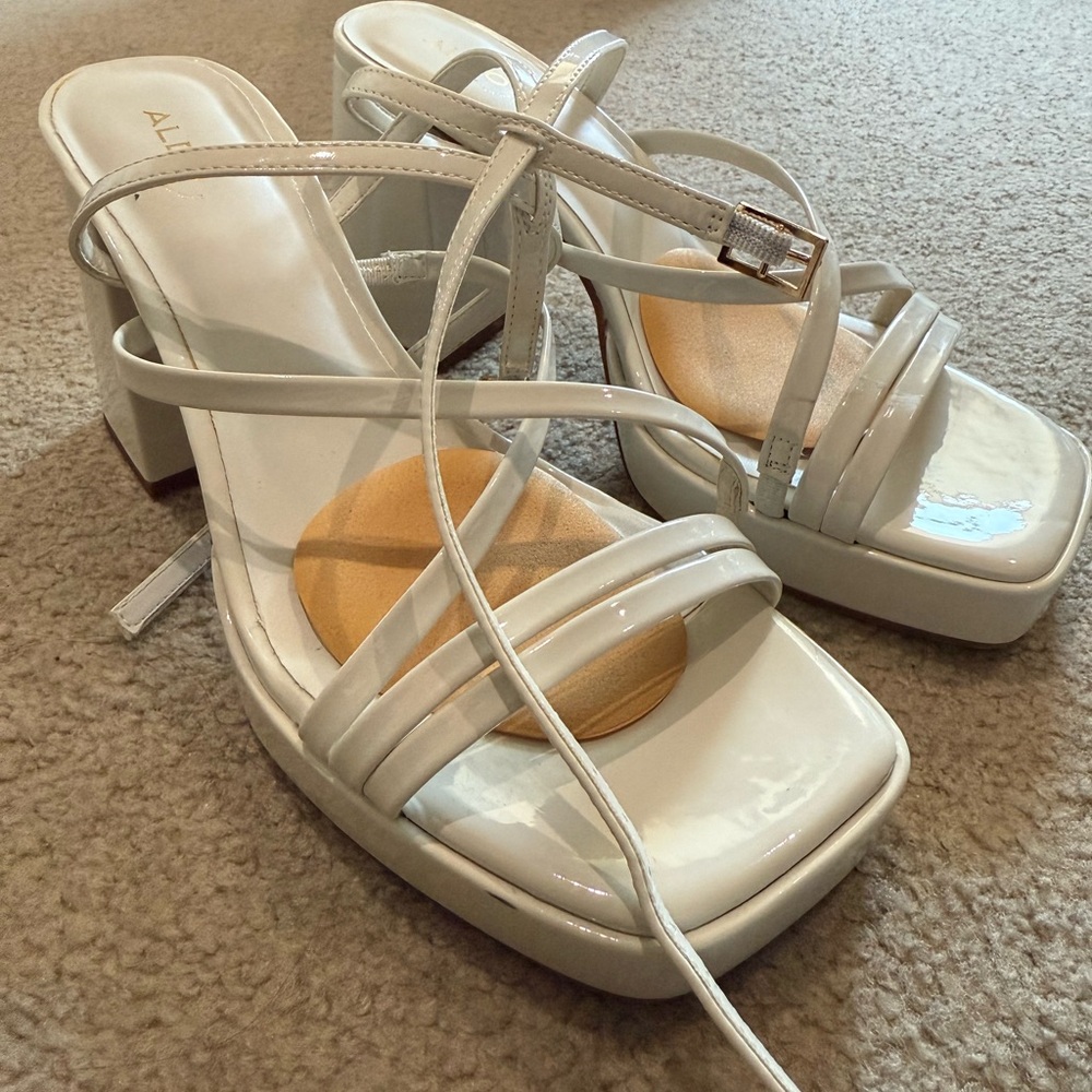 Pillow walk aldo shoes
